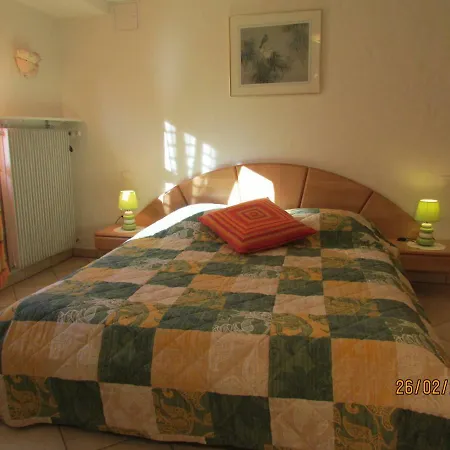 Apartment Fleurette *